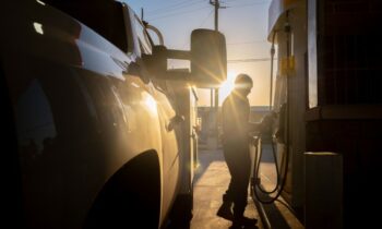 Gas prices could return to $4 per gallon as early as May 2023, according to Gasbuddy