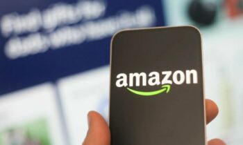Amazon is allegedly attempting to offer Prime subscribers free mobile phone service