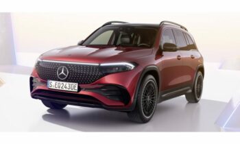Mercedes-Benz Presents a New High-End Electrified SUV