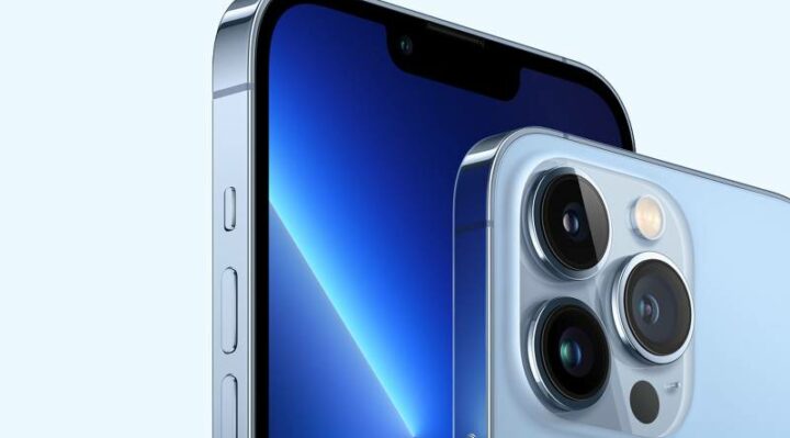 Apple Unlocks Surprise Satellite Connectivity for iPhone 13 with iOS 18.5